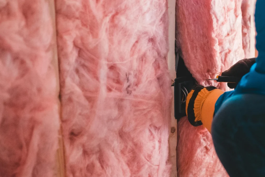Image of soundproofing / Снимка на звукоизолиране (звукоизолация) на стени