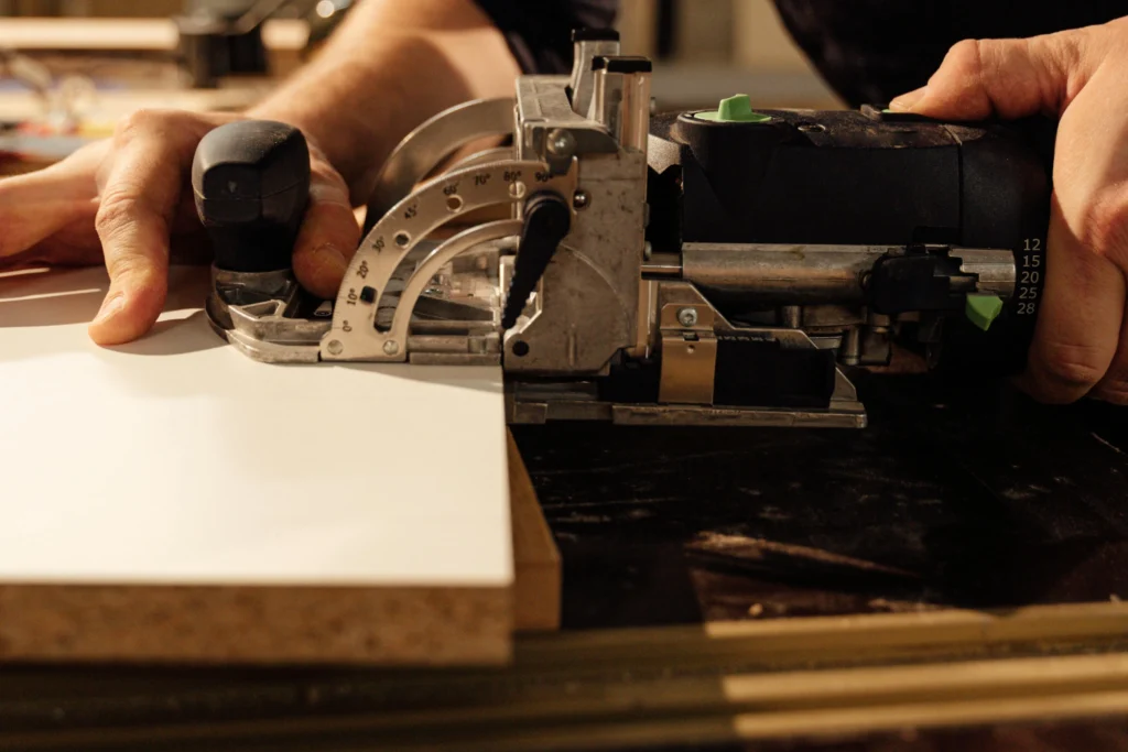 Image of woodworking / Снимка на дървообработка и изработка на мебели